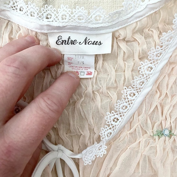 VTG Doen Style Smocked Nightgown - Picture 6 of 8